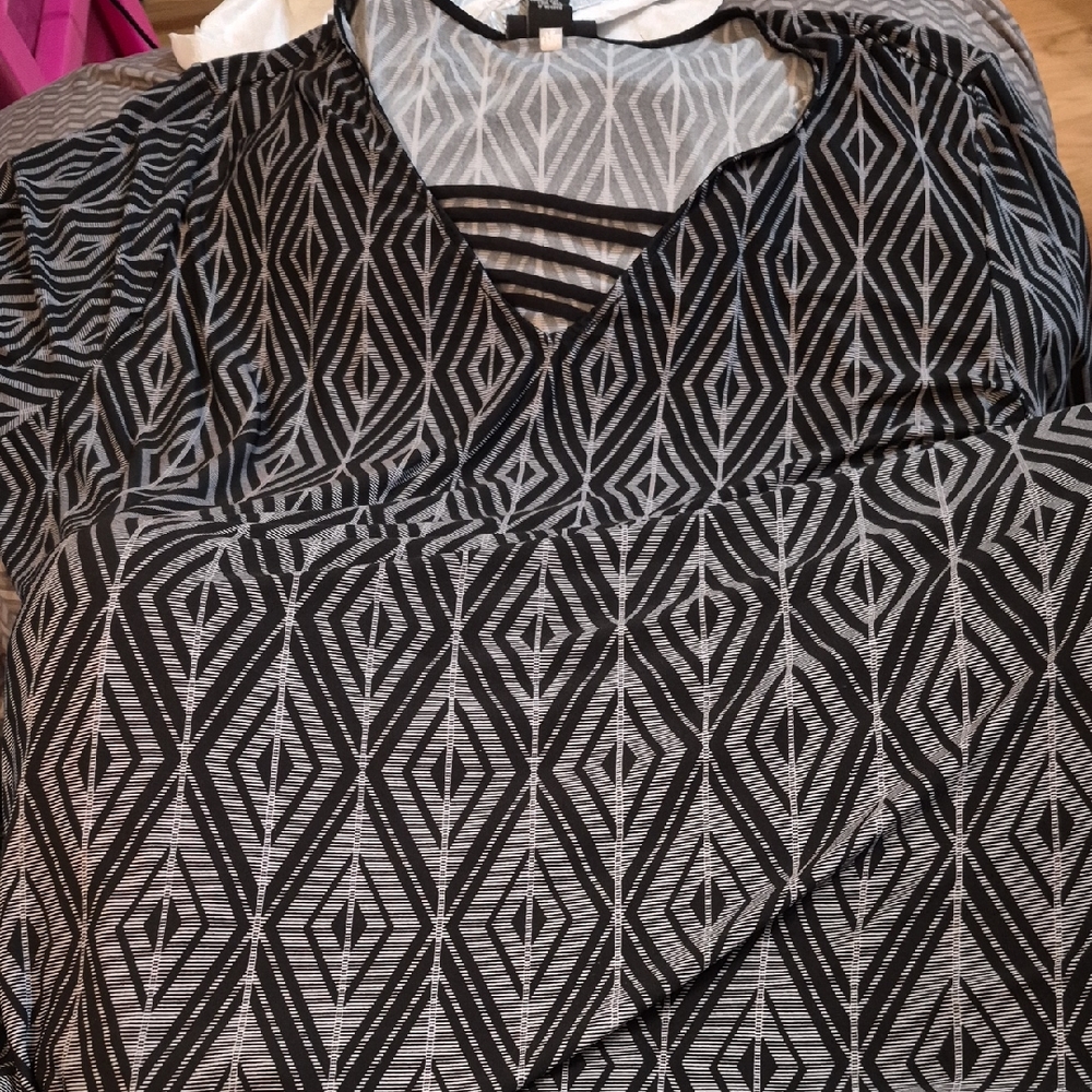 Catherines Black and White Geometric Blouse